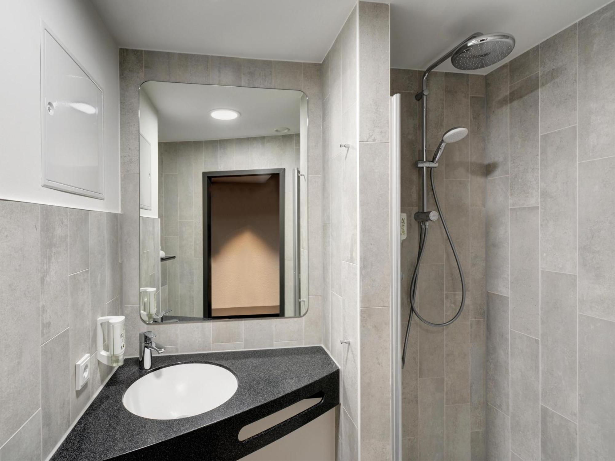 B&B Hotel Kassel-Industriepark Ngoại thất bức ảnh